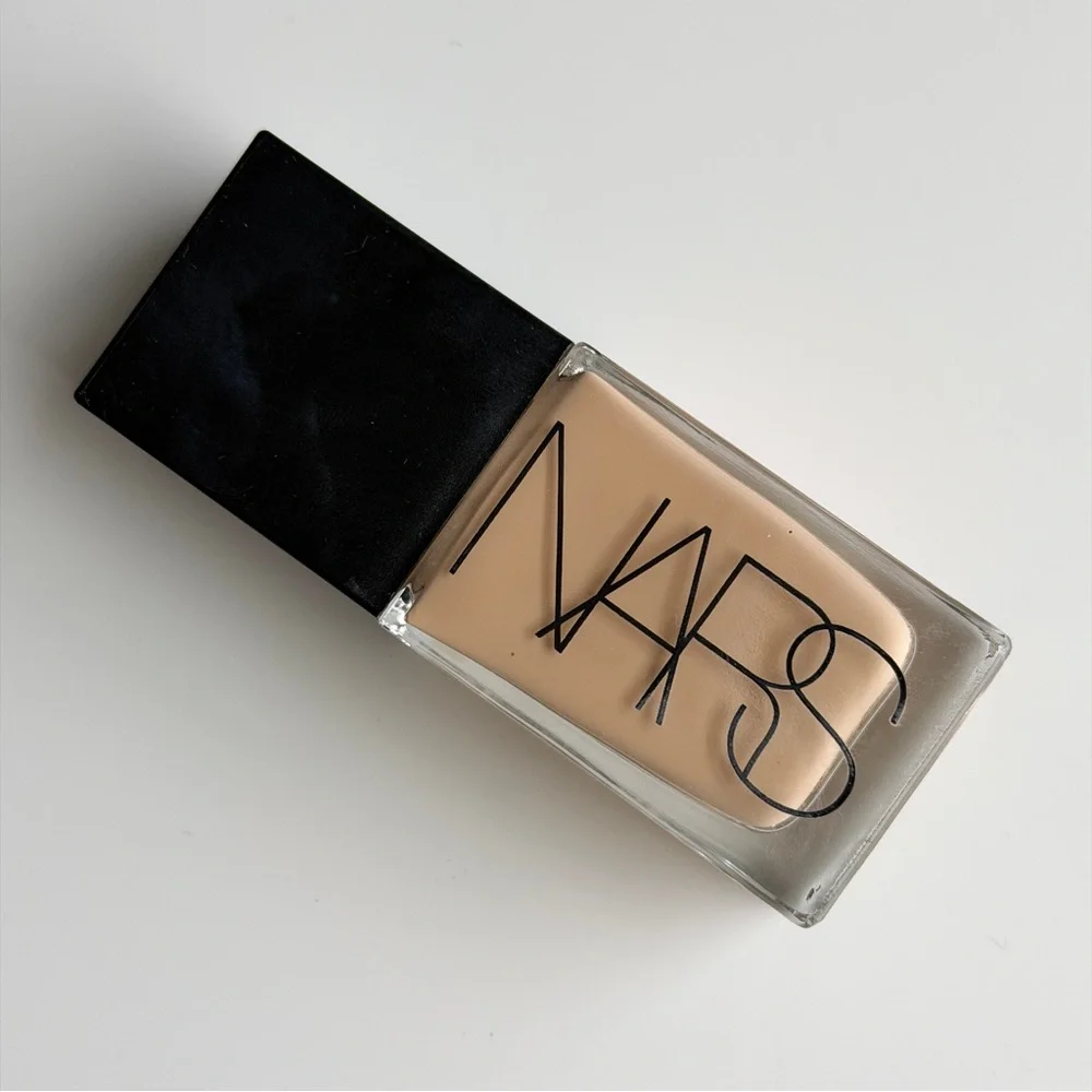 NARS | LIGHT REFLECTING LIQUID FOUNDATION IN MEDIUM SHADE FIJI